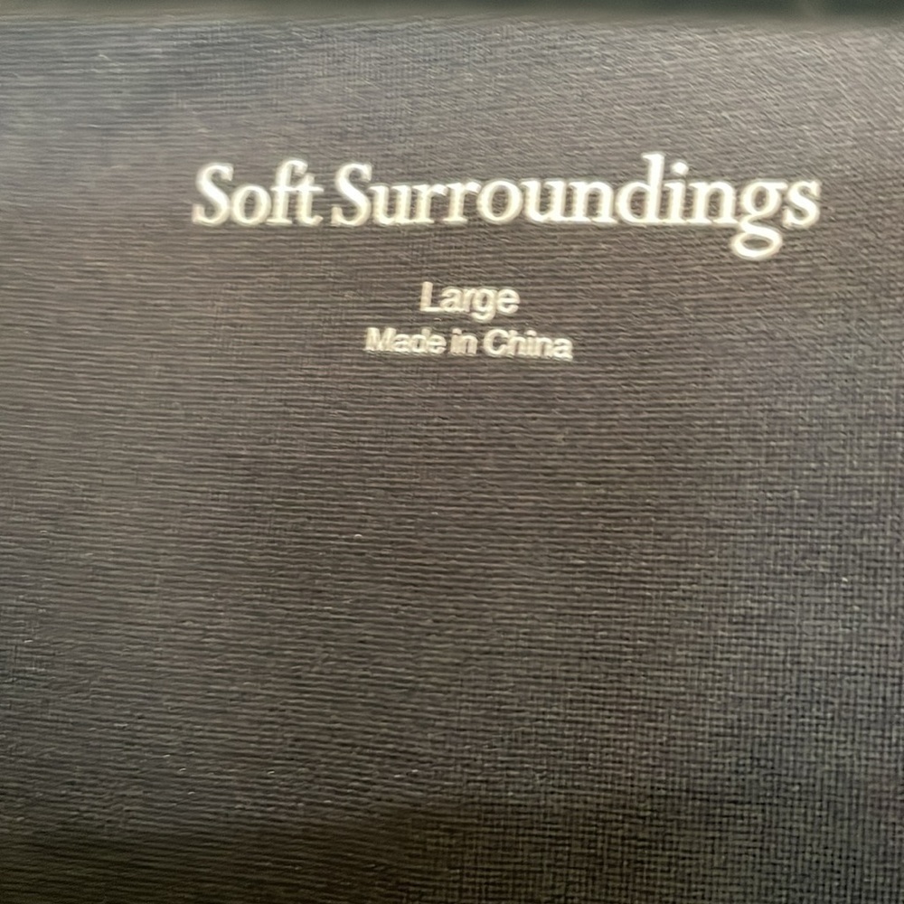 Soft Surroundings Black Solid Shirt With Lace Puff Sleeve Style 2FZ37 Sz Large - Picture 3 of 8